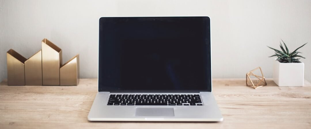 Free Grammarly Alternatives: Two Different Reasons to Switch
