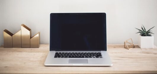 Free Grammarly Alternatives: Two Different Reasons to Switch