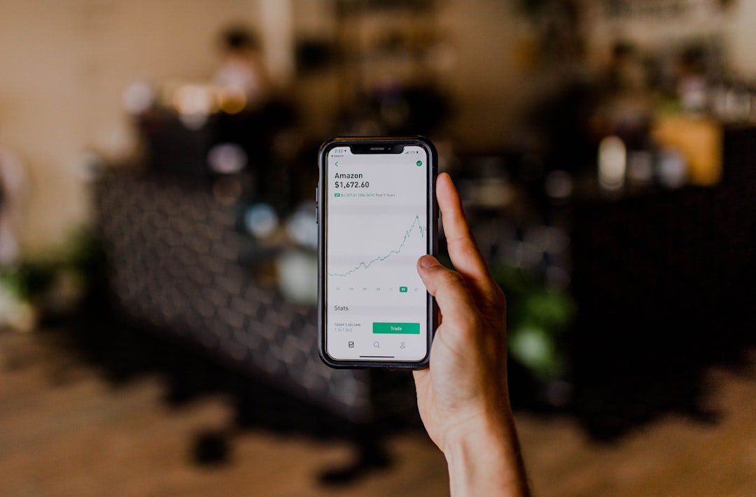 Investing Apps for Beginners: What “Protected” Actually Means