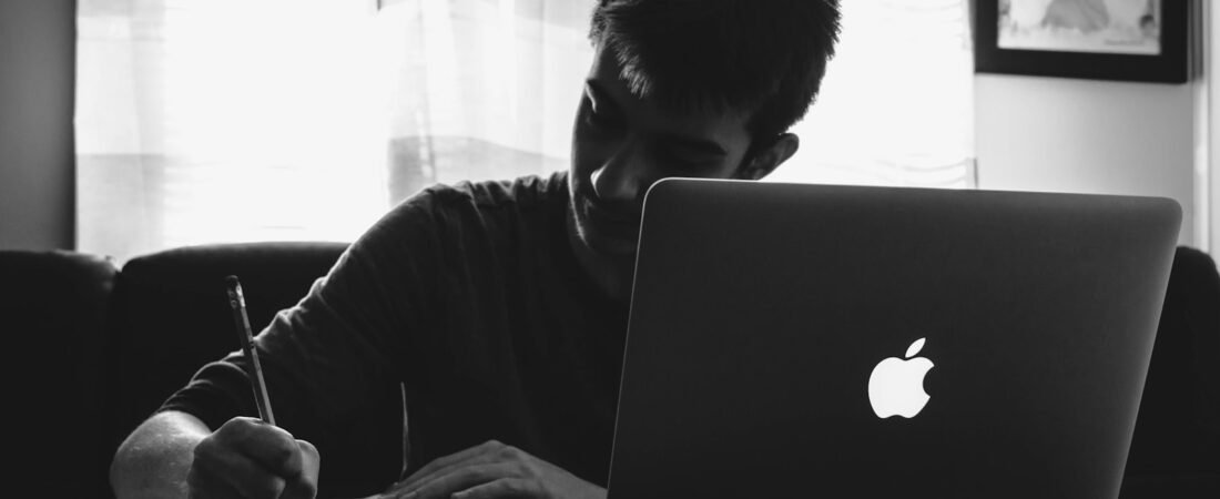 How to Use NotebookLM: Transform Your Documents Into an Intelligent Research Assistant