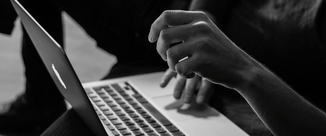 Perplexity AI vs ChatGPT: Which Research and Writing Assistant Do You Need?