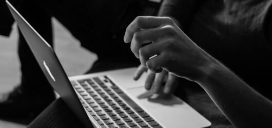 Perplexity AI vs ChatGPT: Which Research and Writing Assistant Do You Need?